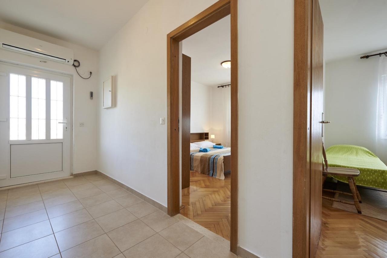 Apartments By The Sea Slatine, Ciovo - 15504 Exterior foto
